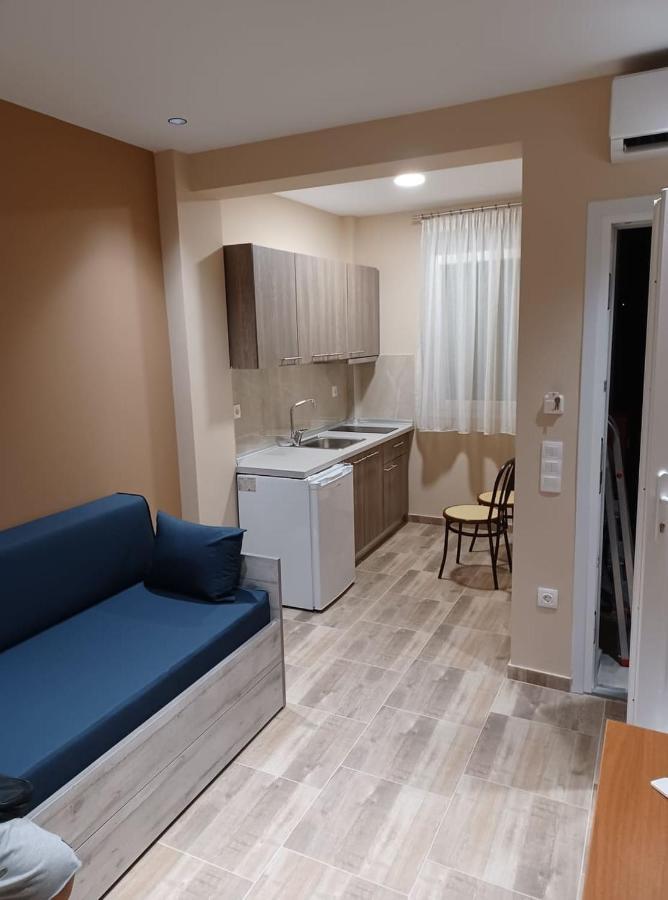 Apartment Ladenis Nea Plagia