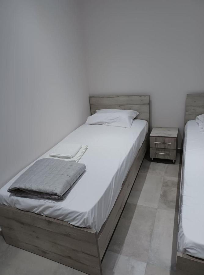 Apartment Ladenis